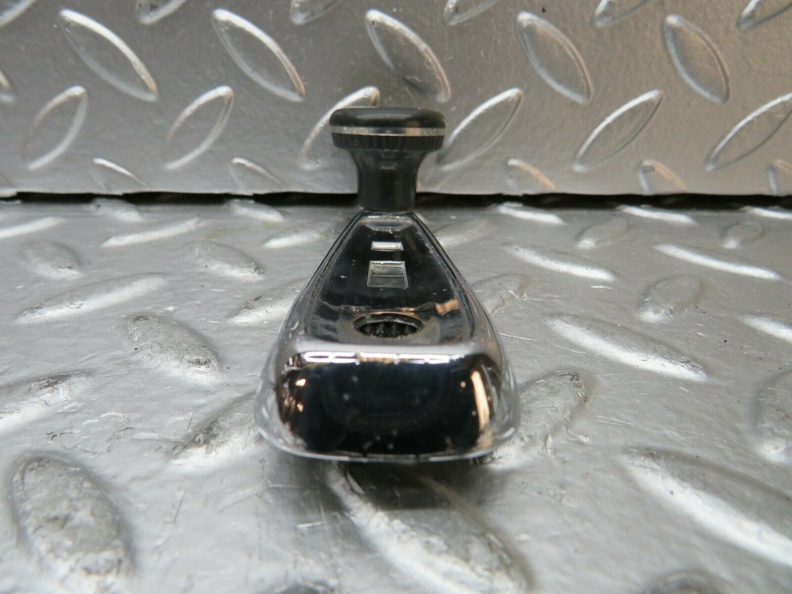 22990 Mercedes-Benz C123 230CE Coupe Window Lifter Crank Handle