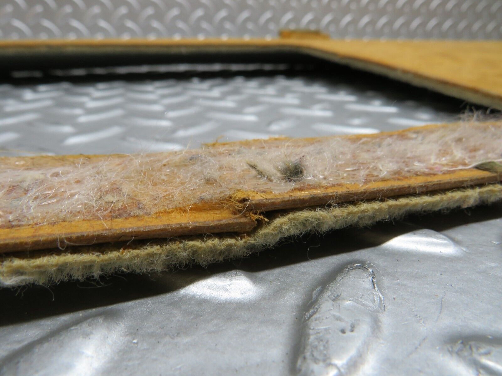 29822 Mercedes-Benz W123 230E Parcel Shelf