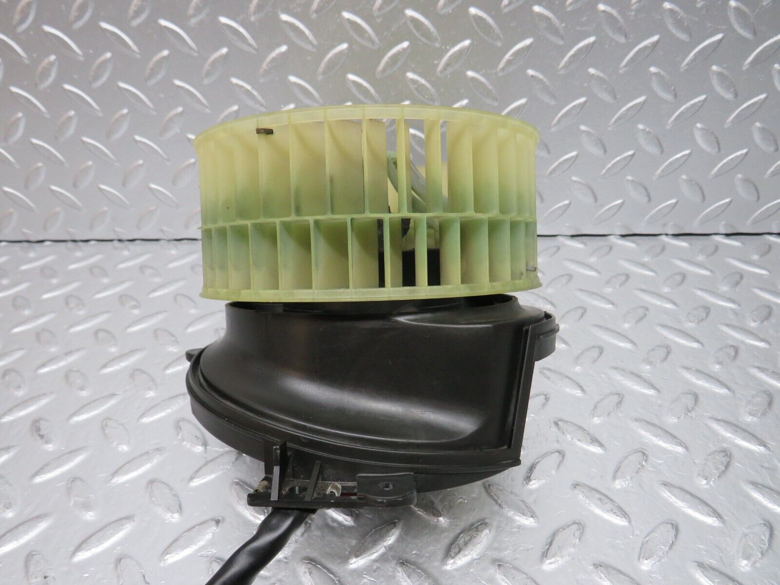 30423 Mercedes-Benz W124 230E Heater Blower Motor