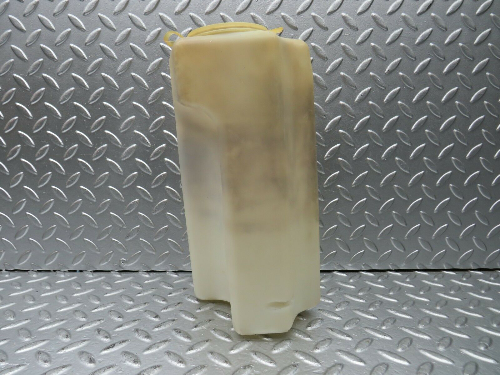 23030 Mercedes-Benz C123 230CE Windscreen Washer Reservoir Tank 1238690720