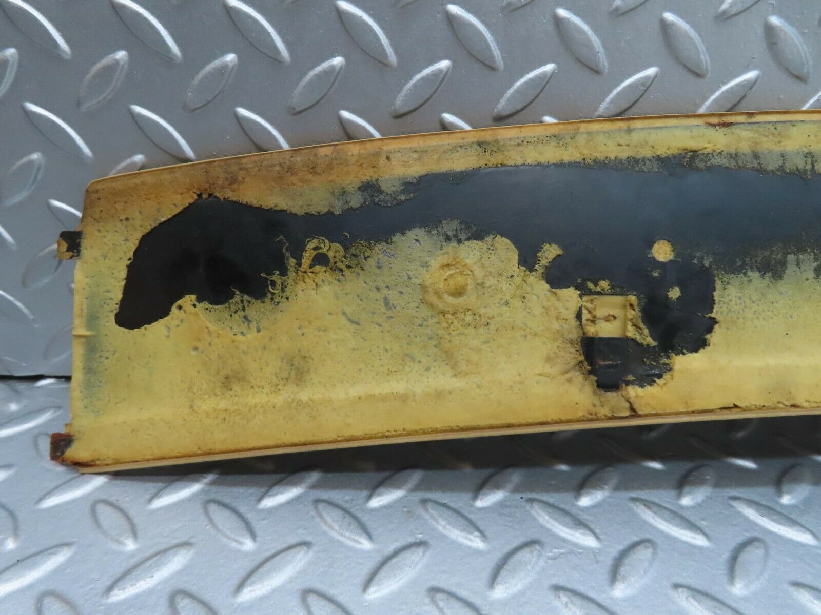 16581 Mercedes-Benz C107 350SLC Coupe Rear Headlining Roof Panel Beige