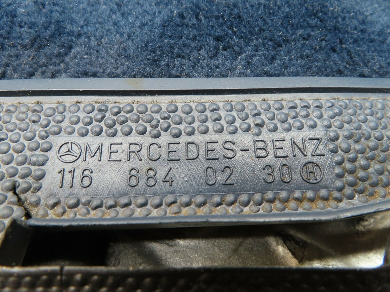 17899 Mercedes-Benz W116 450SEL Front Right Floor Carpet Blue 1166840230