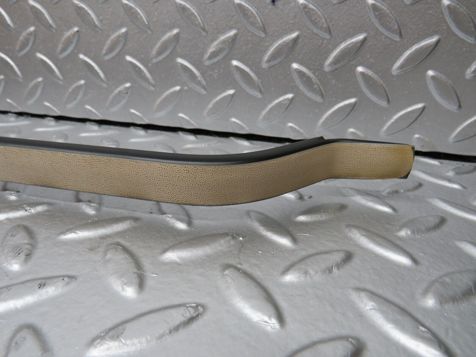 34372 Mercedes-Benz C126 380SEC Coupe Interior Roof Grab Handle Set