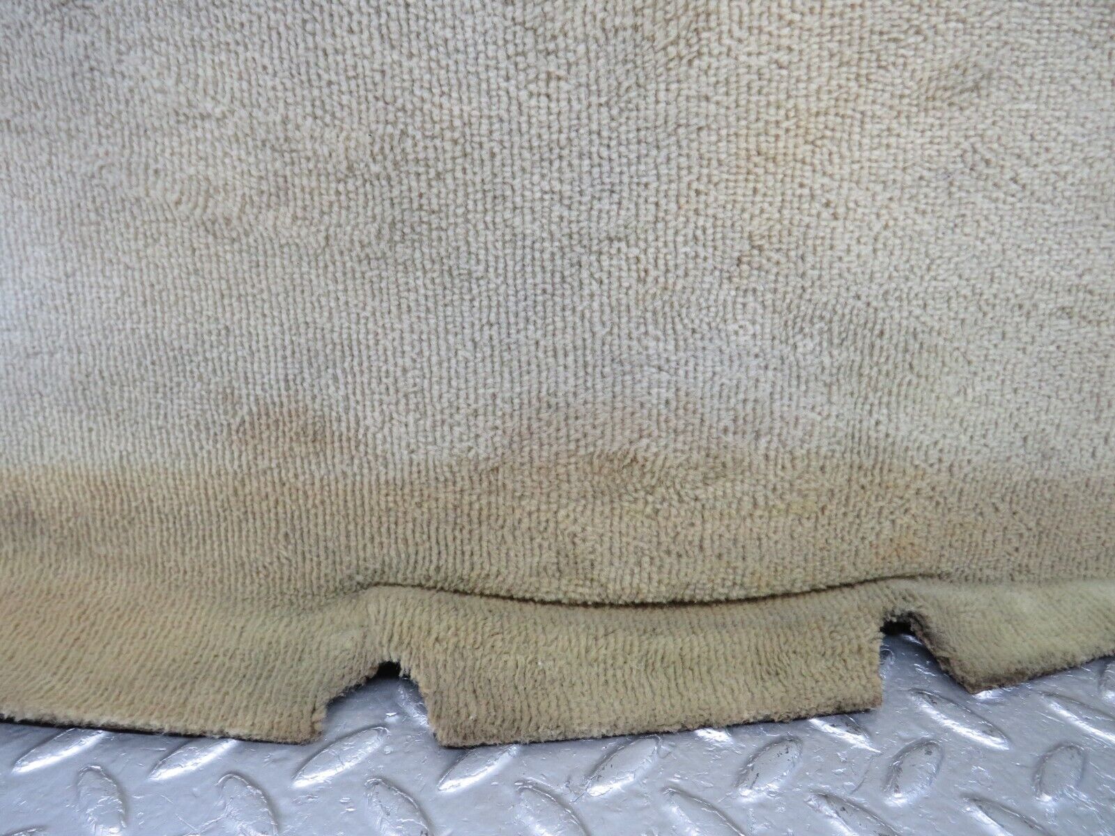 34383 Mercedes-Benz C126 380SEC Coupe Centre Console Carpet Right 1266831225