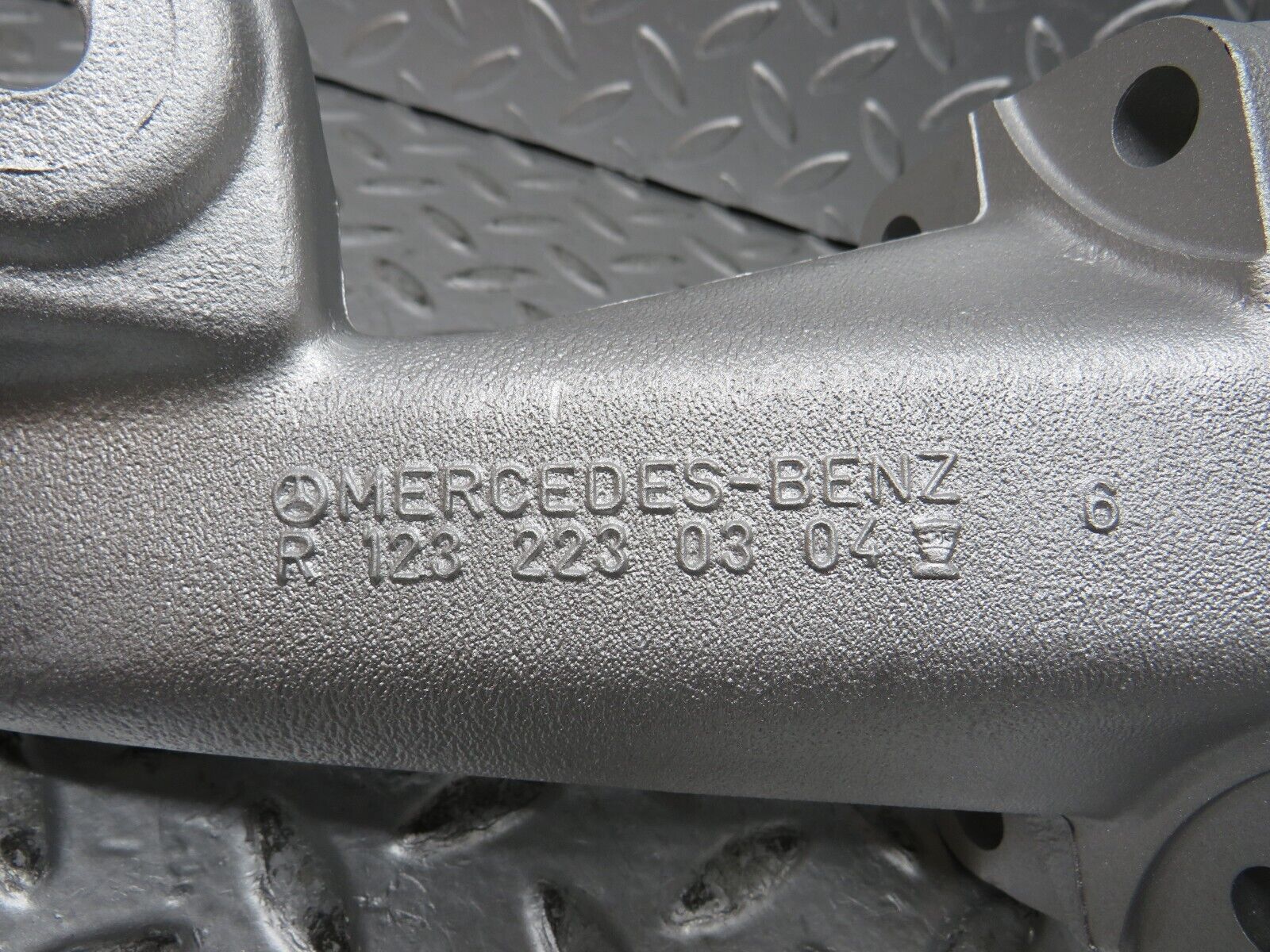 27324 Mercedes-Benz W123 280E Engine Mount Bracket Right Side 1232230304