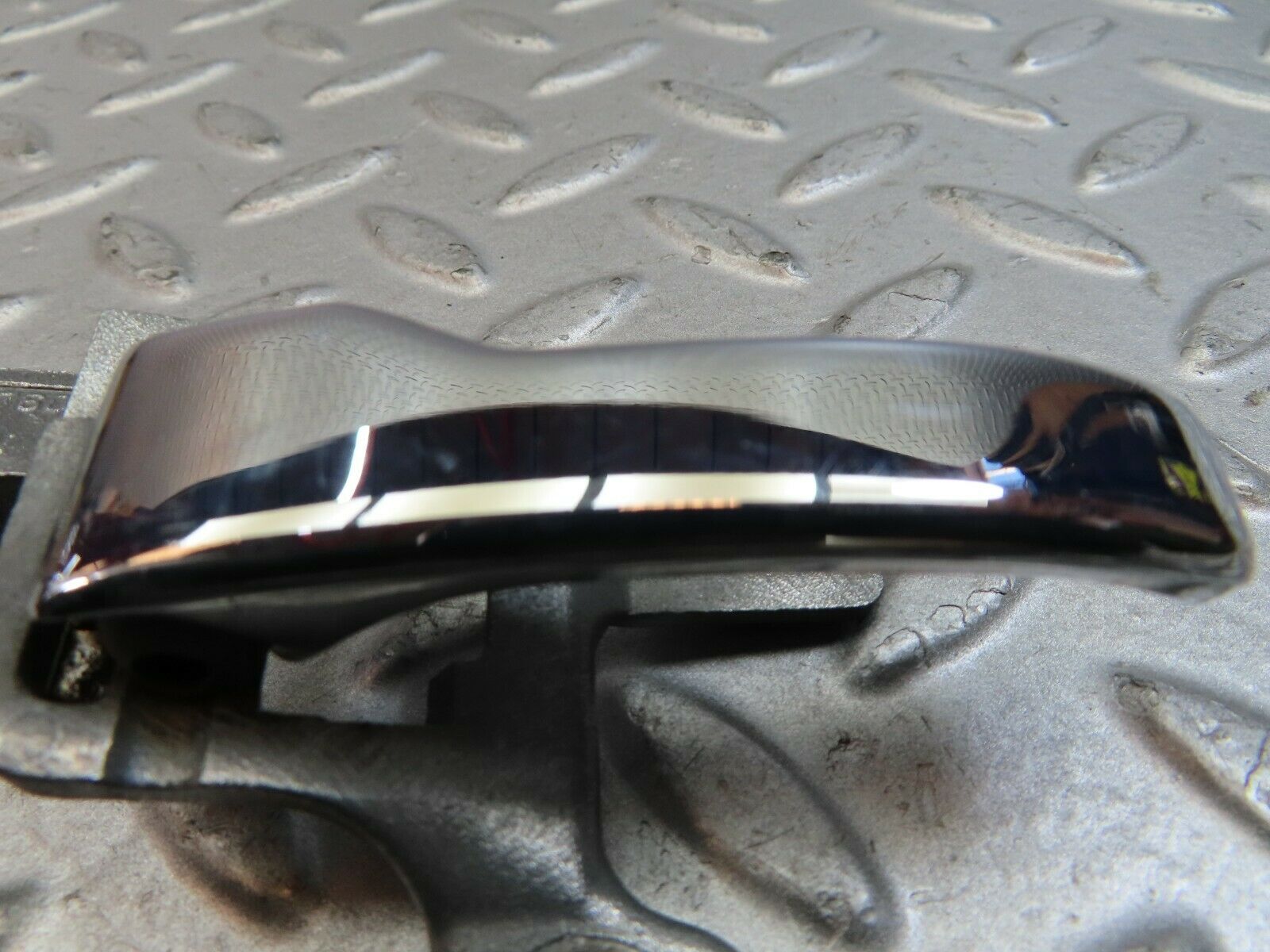 9615 Mercedes-Benz C123 280CE Coupe Left Interior Door Handle 1237600161