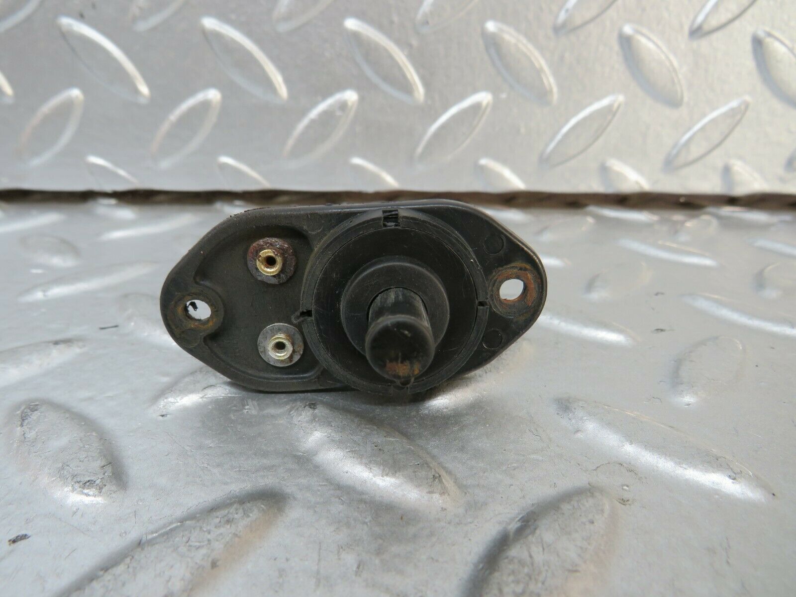 23814 Mercedes-Benz C107 450SLC Coupe Trunk Light 1108250041