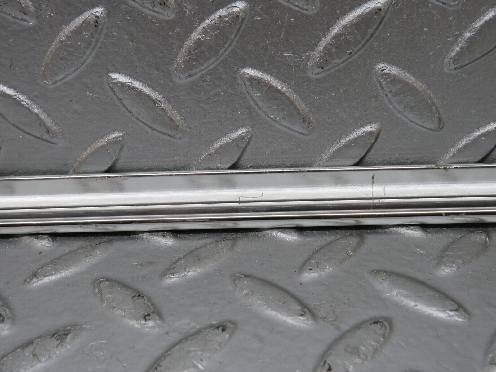 34467 Mercedes-Benz C126 380SEC Coupe Right Door Card Chrome Trim