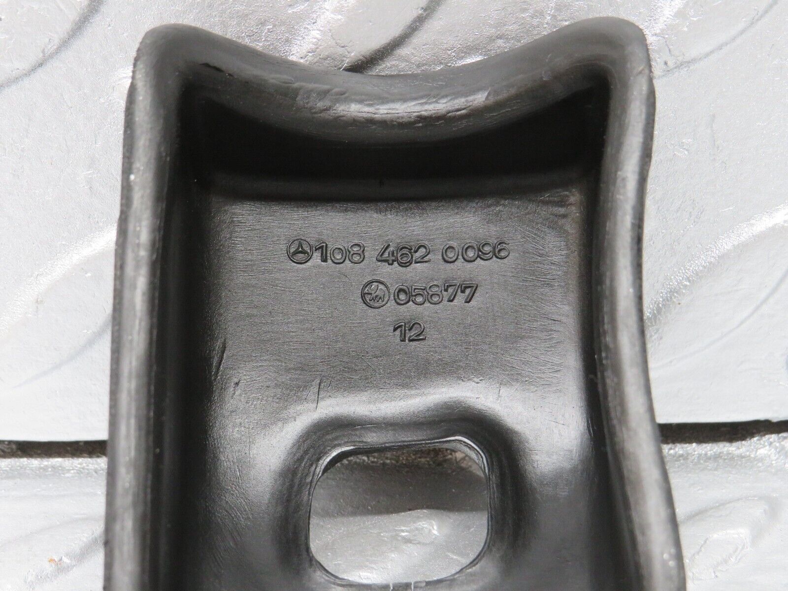 40327 Mercedes-Benz W110 230 Indicator Stalk Rubber Cover 1084620096