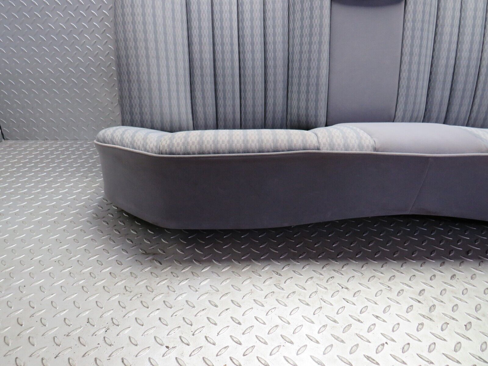 30325 Mercedes-Benz W124 230E Rear Seat 1249202216