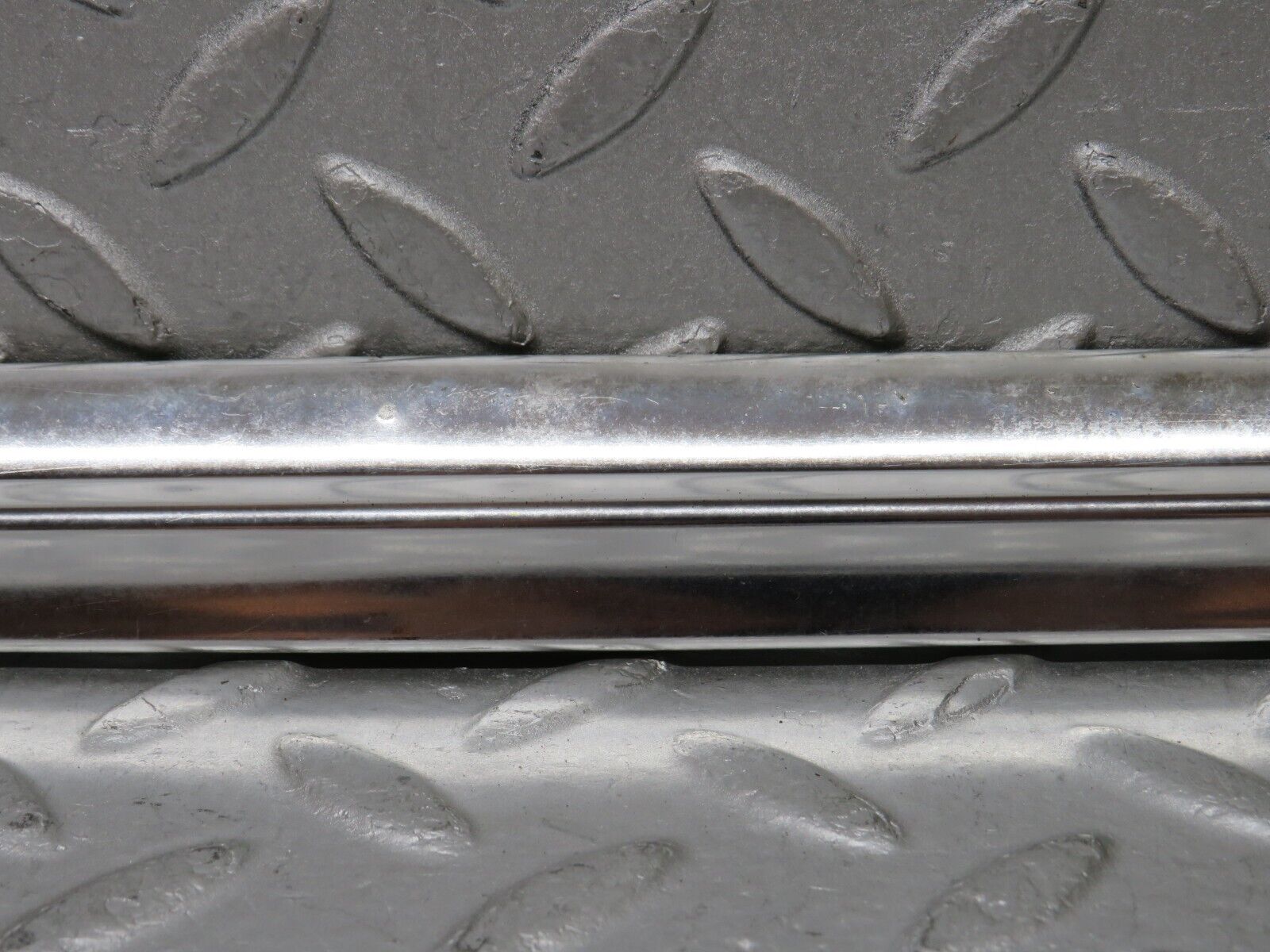 37312 Mercedes-Benz W109 300SEL Front Left Door Chrome Moulding Trim