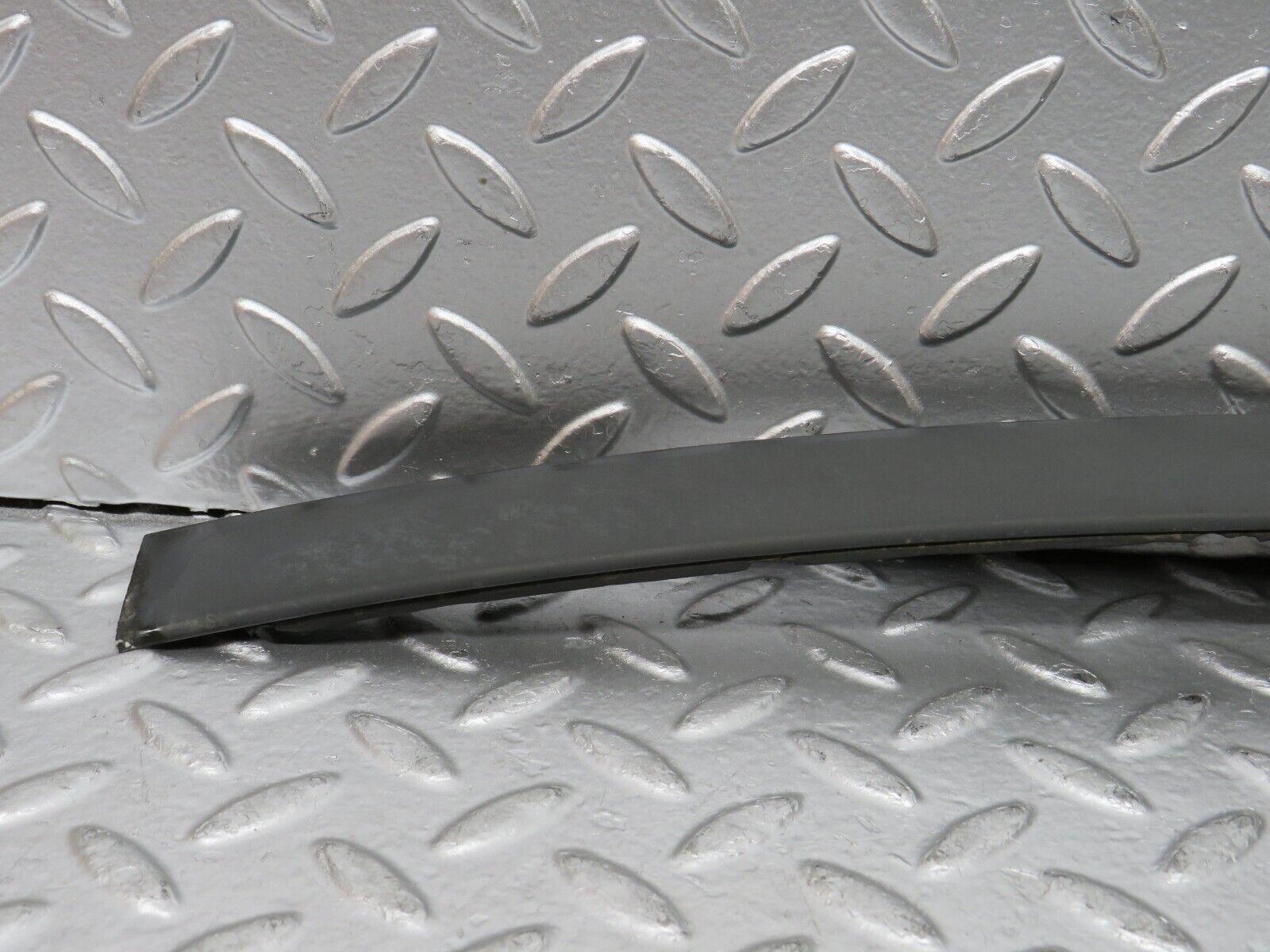 25164 Mercedes-Benz W201 190D Windscreen Lower Moulding Trim Left