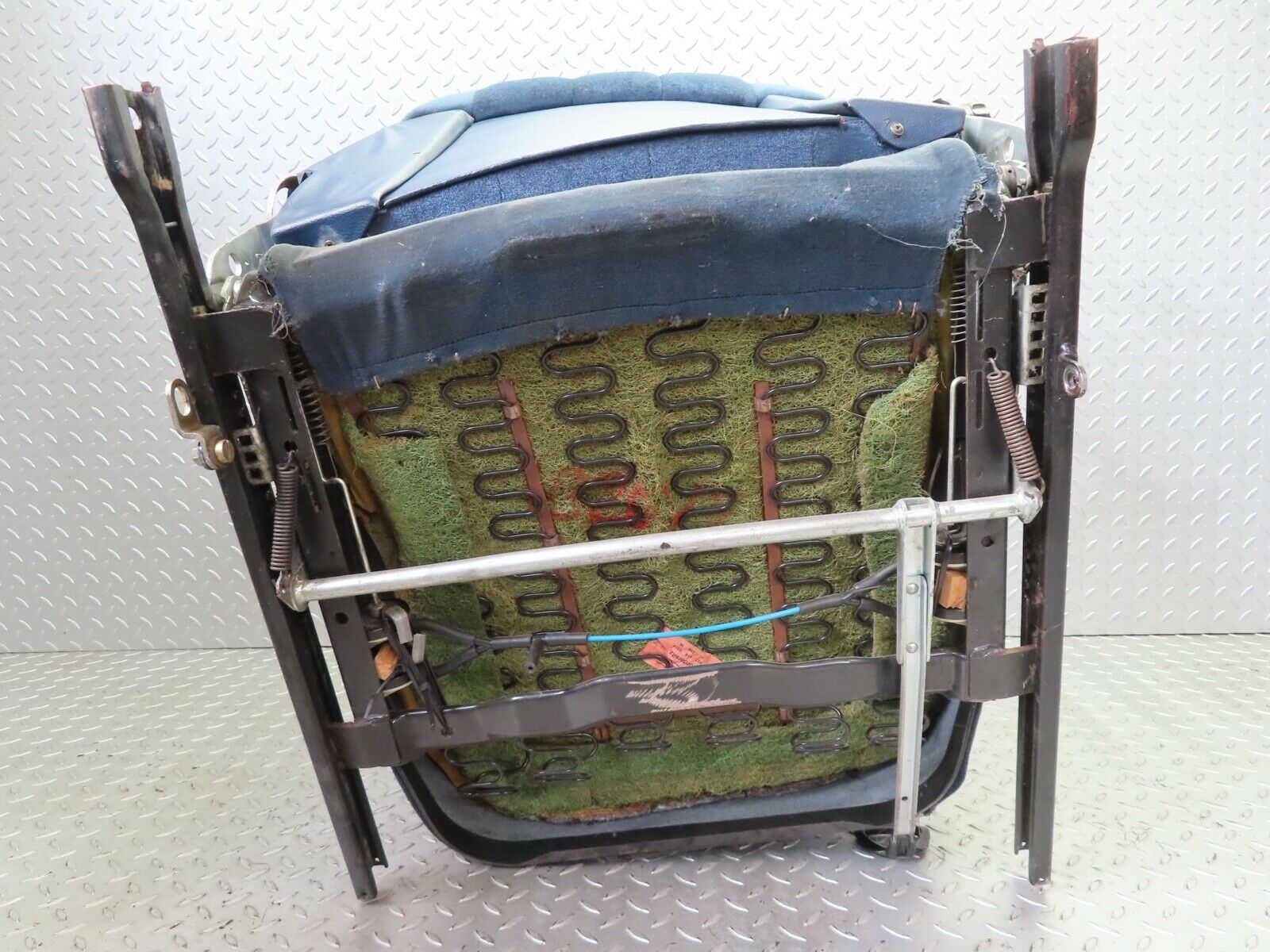 14007 Mercedes-Benz C107 280SLC Front Left Seat Blue