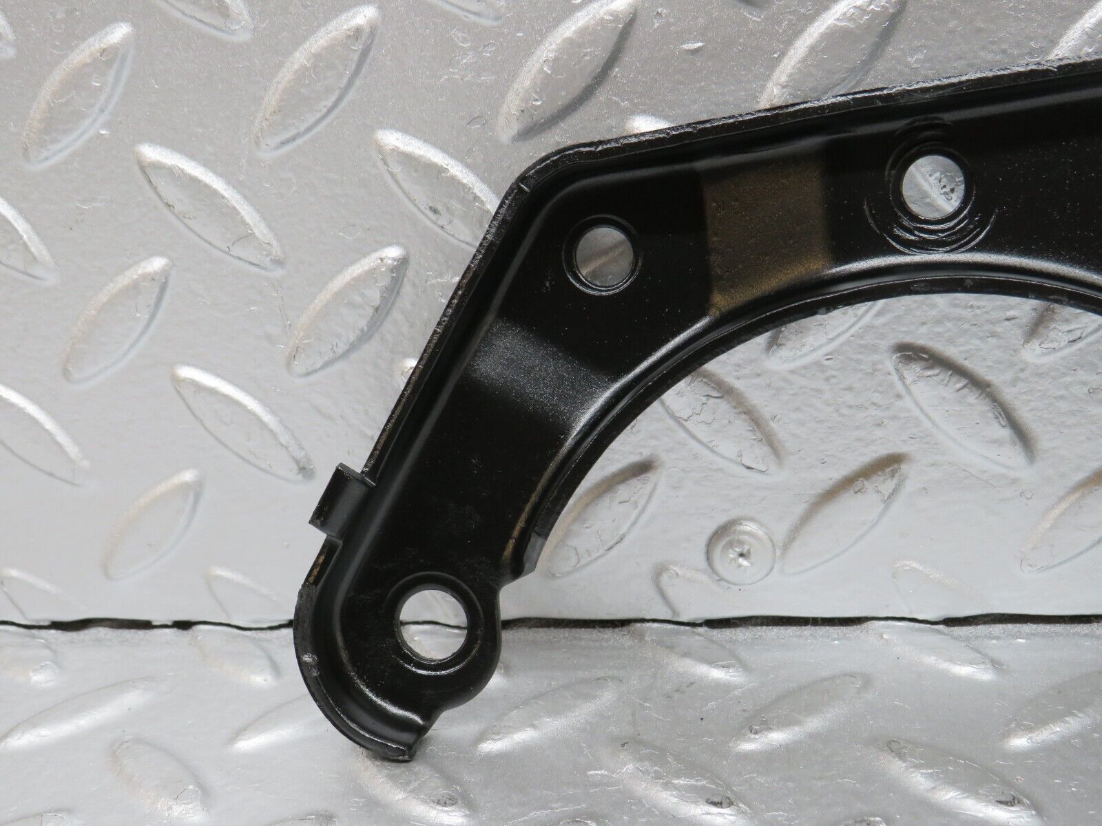 31787 Mercedes-Benz W201 190LE 1.8L Alternator Generator Holder Bracket