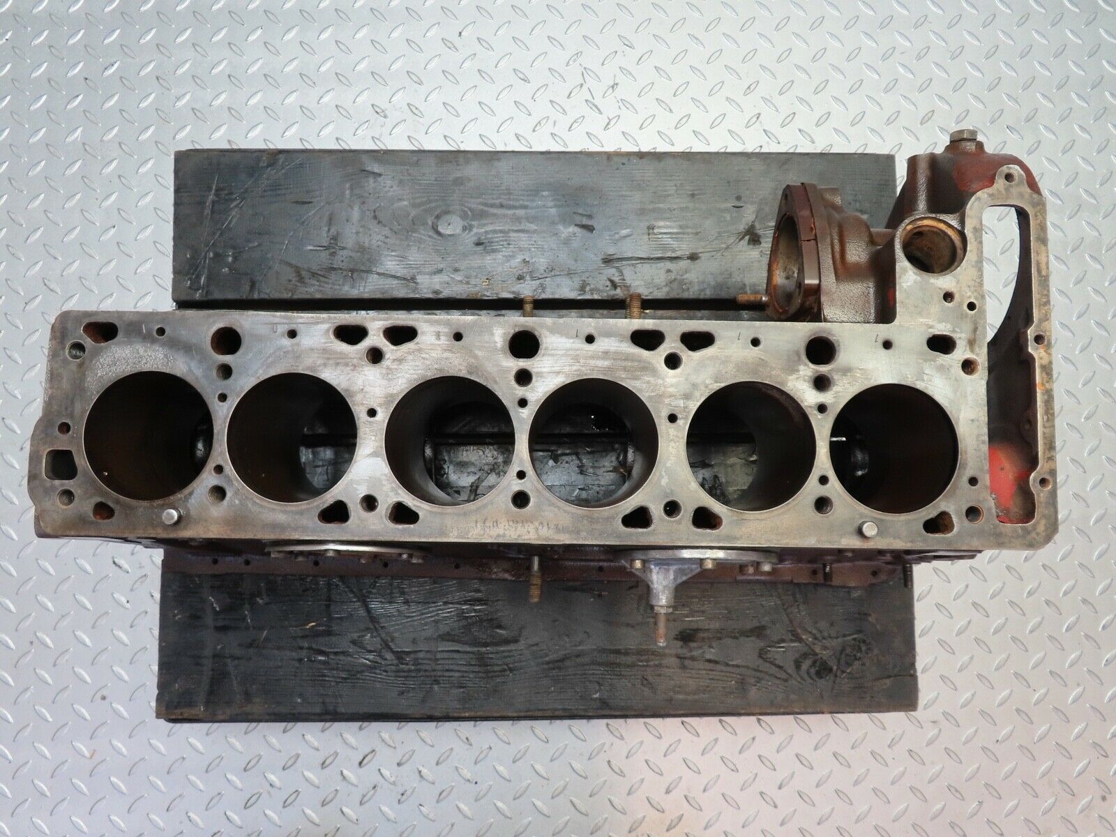 18487 Mercedes-Benz W111 220SE Coupe Engine Block 1270110601 M127.984