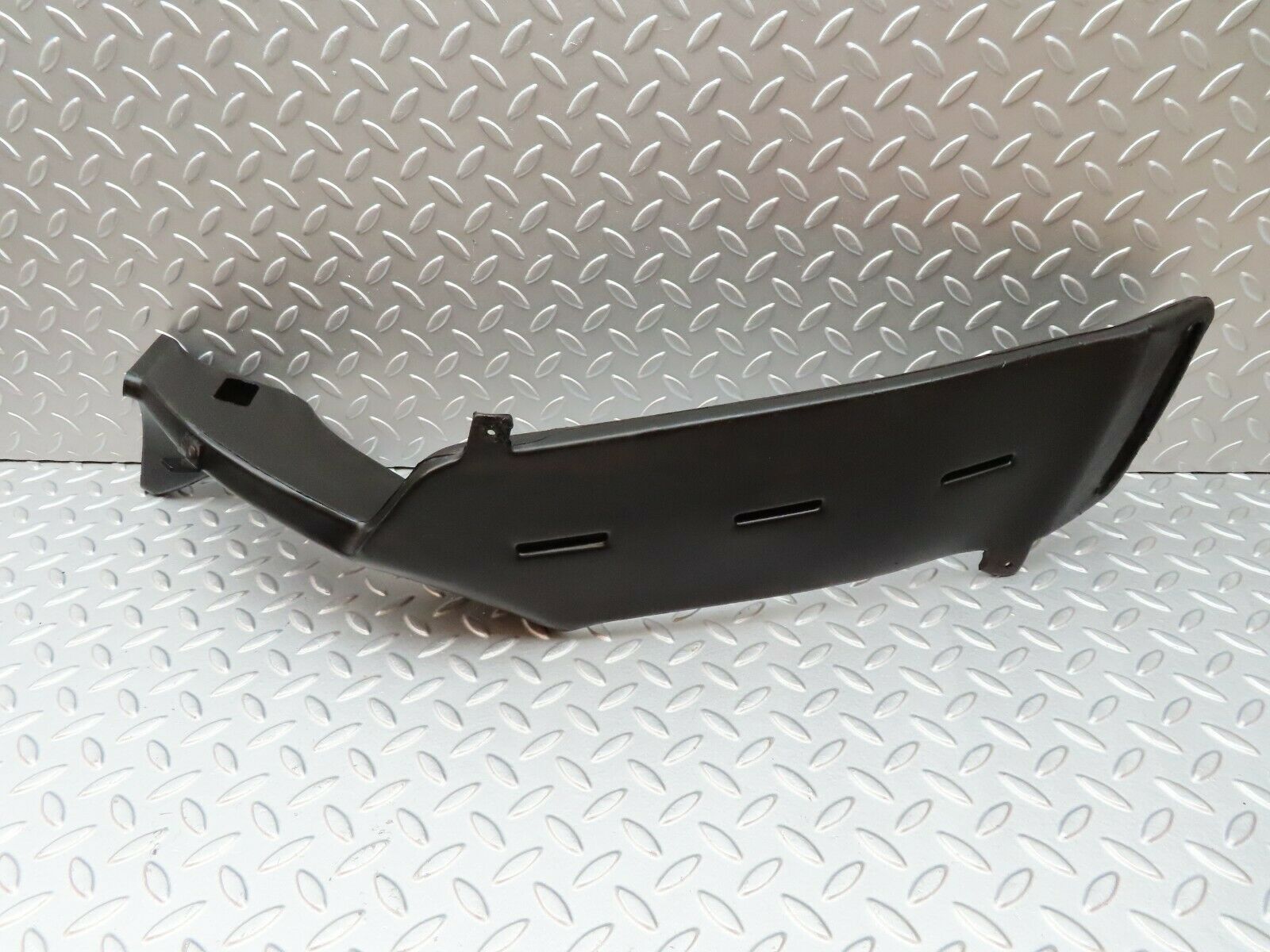 4605 Mercedes-Benz W114 280CE Coupe Air Duct Heater Ventilation L 1158310145