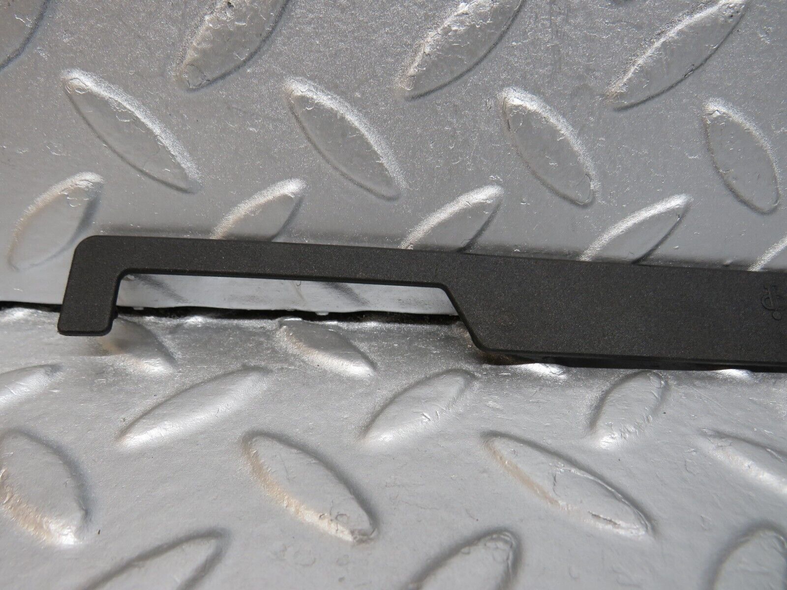 39763 Mercedes-Benz R129 320SL Coupe Ignition Cover 1041590746