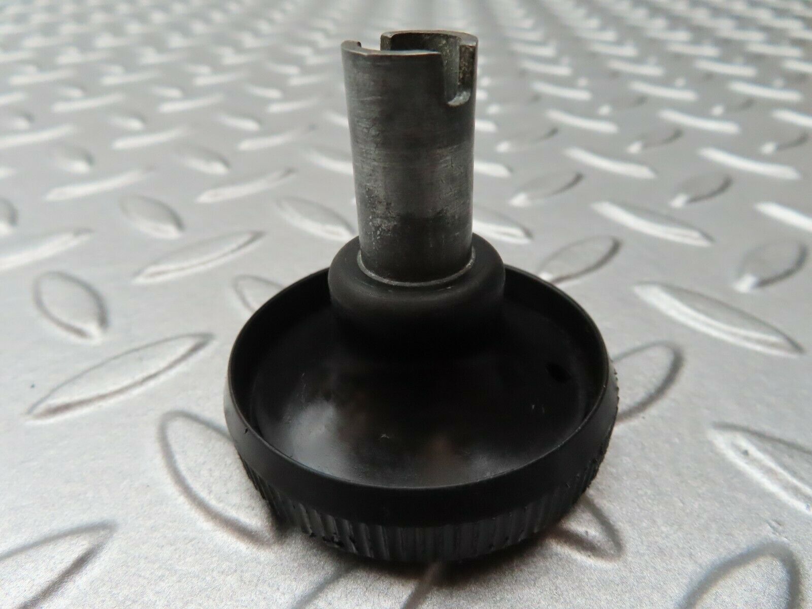 4732 Mercedes-Benz W114 280CE Coupe Quarter Window Opener Handle