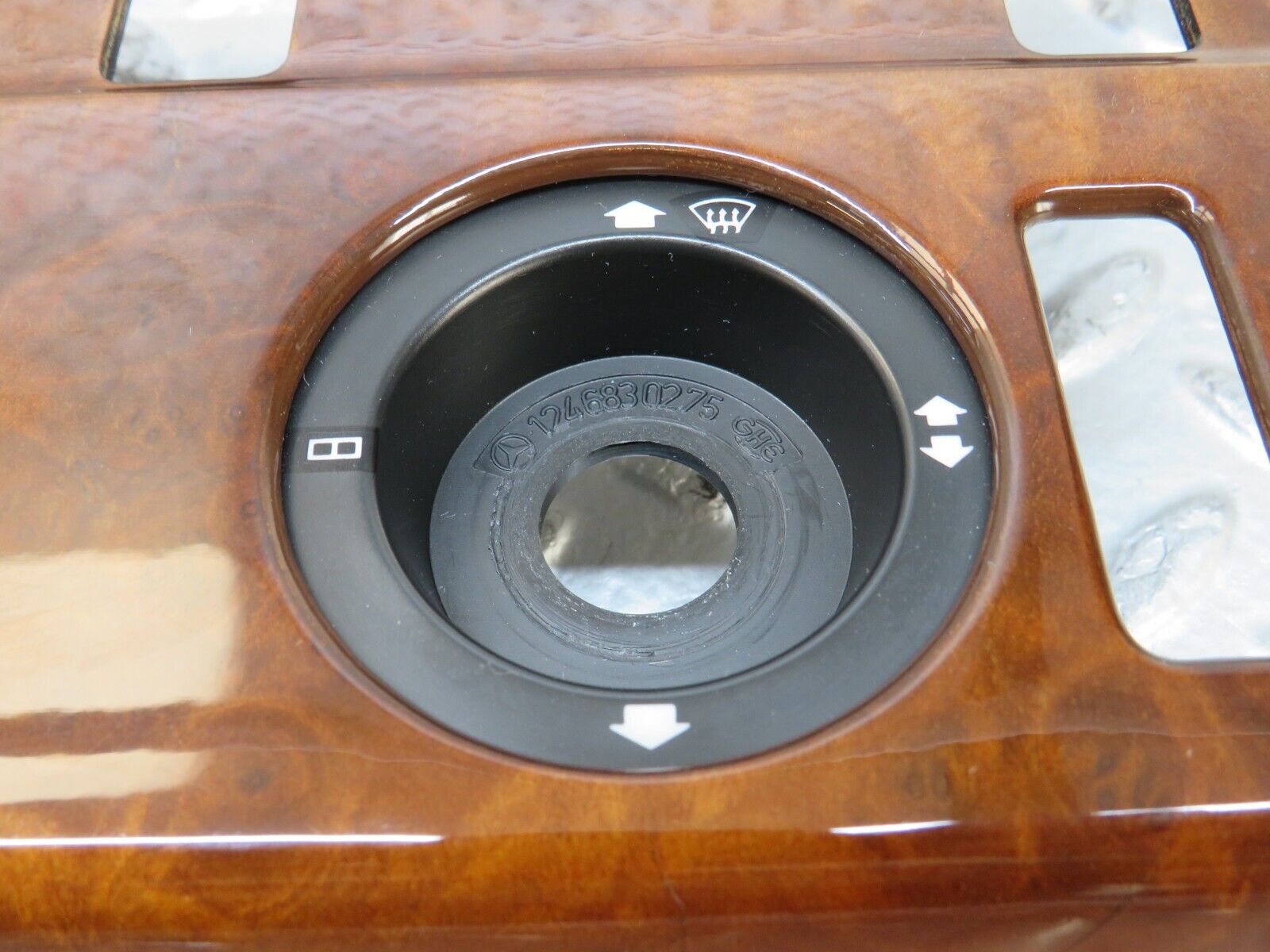 26543 Mercedes-Benz C124 220CE Coupe Heater Control Panel Wood Trim 1246830275