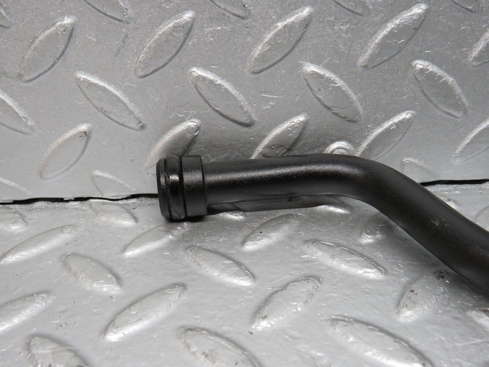 39579 Mercedes-Benz R129 320SL Coupe Coolant Pipe