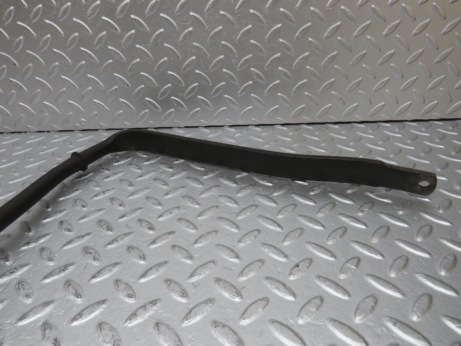 0408 Mercedes-Benz W116 350SE Anti Roll Bar Rear Axle 1163261565