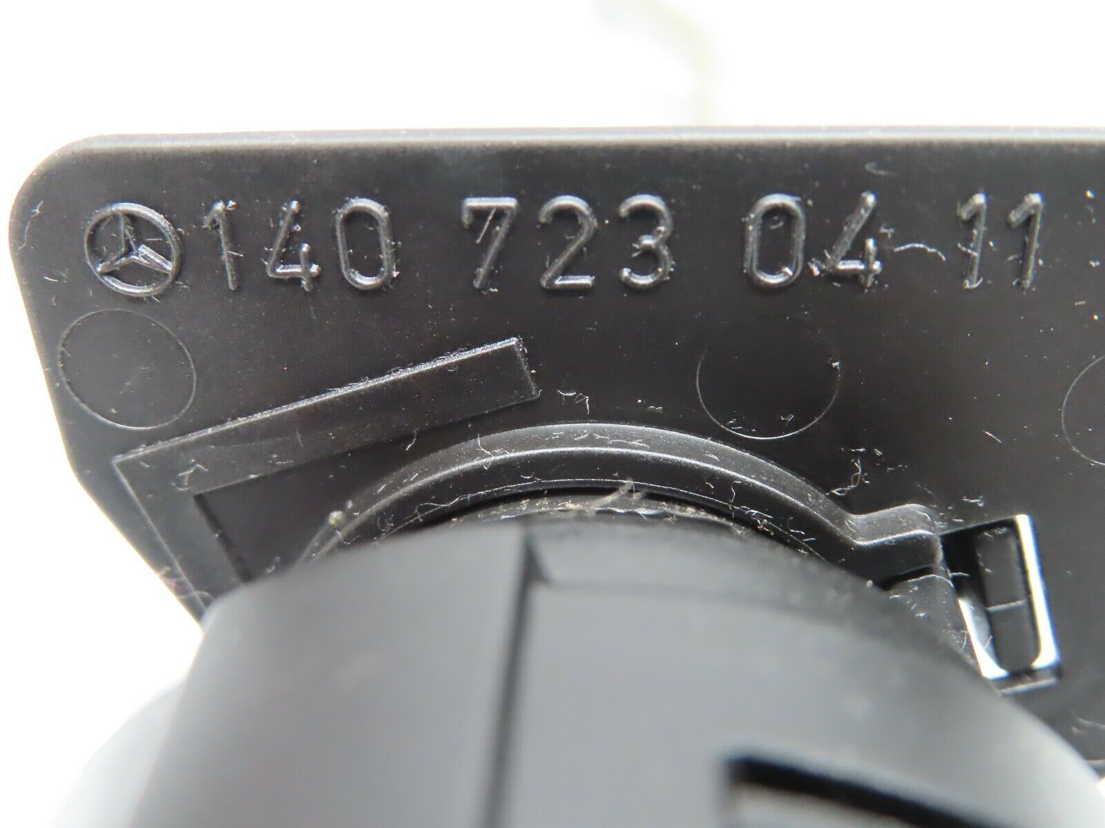 19468 Mercedes-Benz C140 CL420 Coupe Door Lock Vacuum Actuator 1407230411