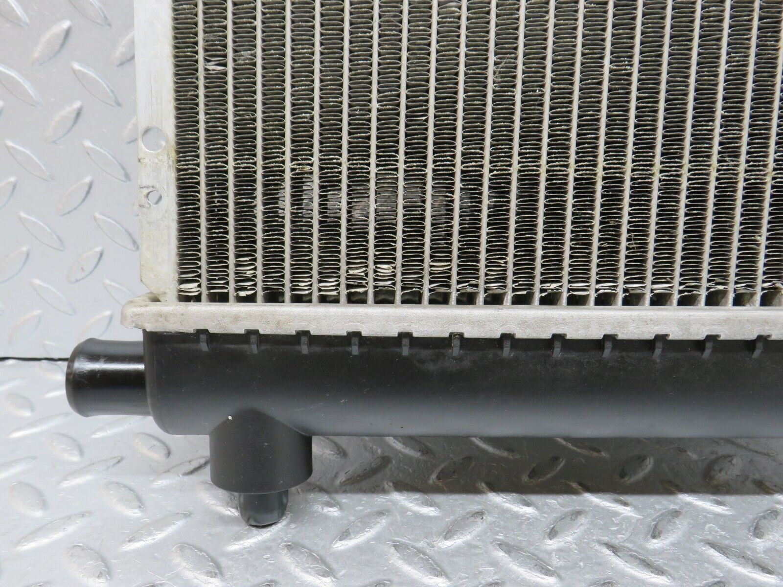 36658 Mercedes-Benz W201 190E 2.0L Coolant Radiator Nissens 62550