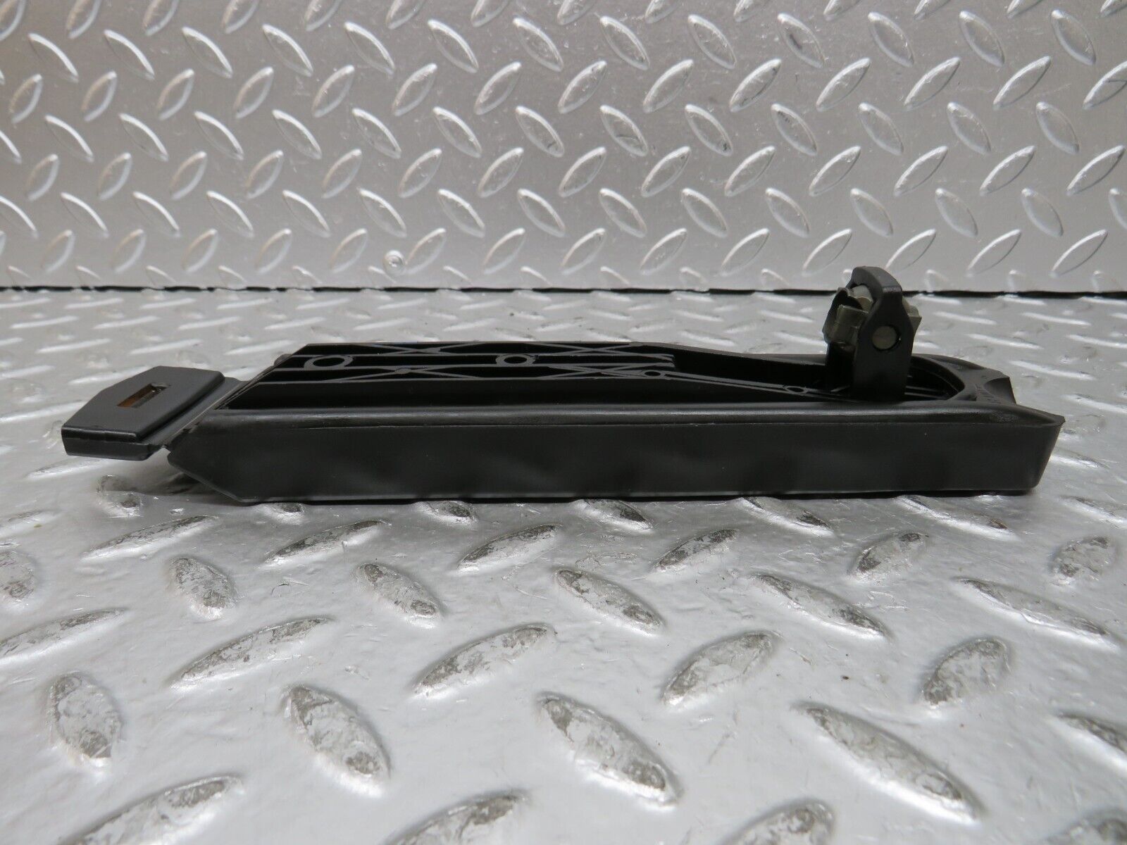 27291 Mercedes-Benz W123 280E Accelerator Pedal With Rubber 1233010082