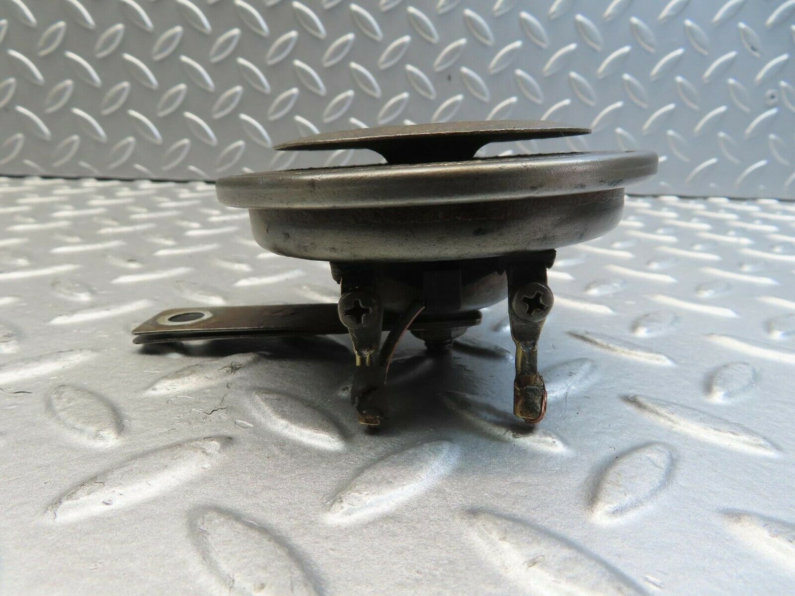 11528 Mercedes-Benz C123 230CE Coupe Horn