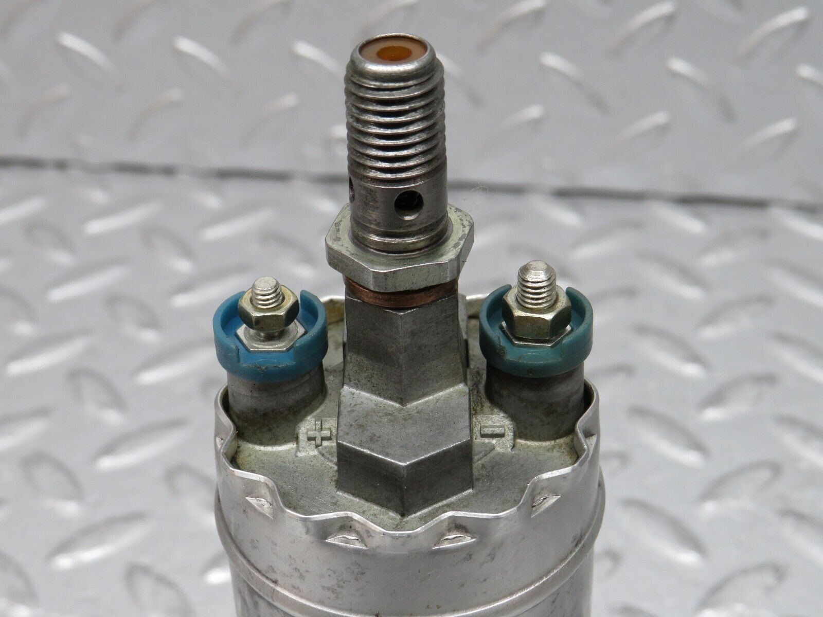 32492 Mercedes-Benz S124 300TE Wagon Fuel Pump Bosch 0020915901 0580254950