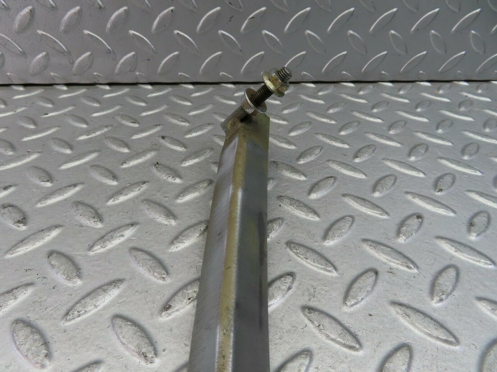 9726 Mercedes-Benz C123 280CE Coupe Front Left Door Window Channel Pair