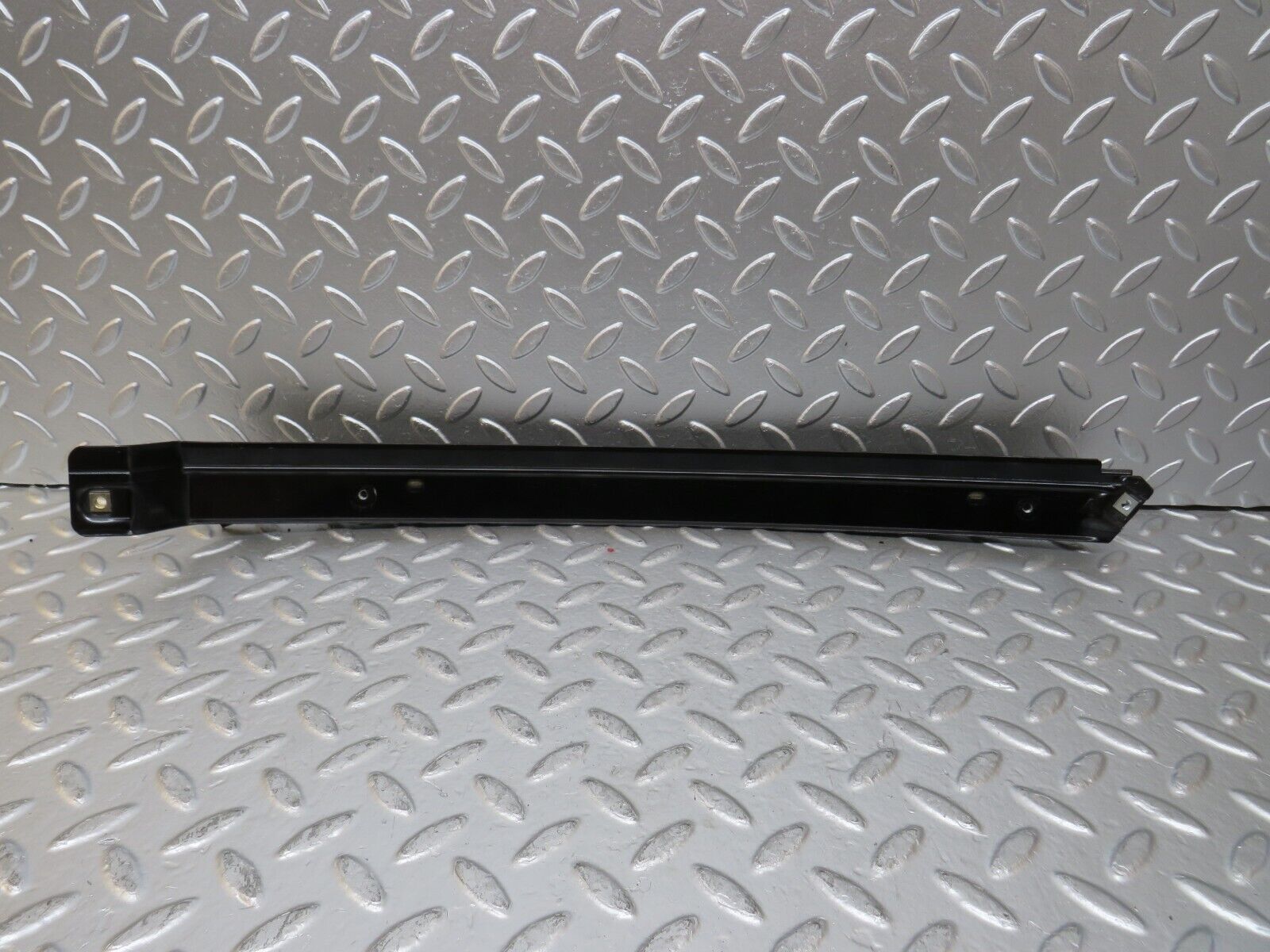 25060 Mercedes-Benz W140 S320 Rear Right Door Window Exterior Trim