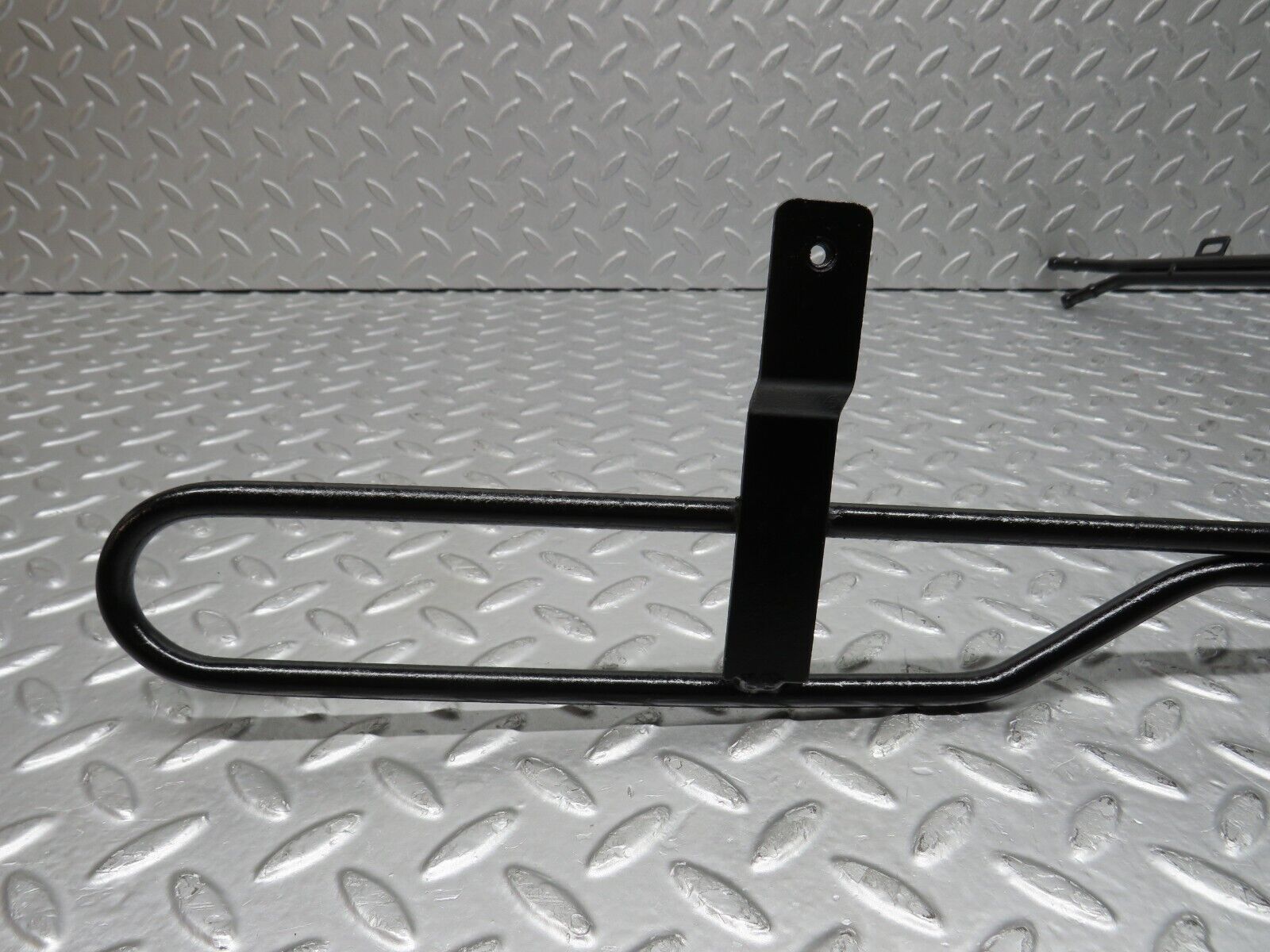 39006 Mercedes-Benz W201 190E 2.6L Oil Cooling Pipe Line