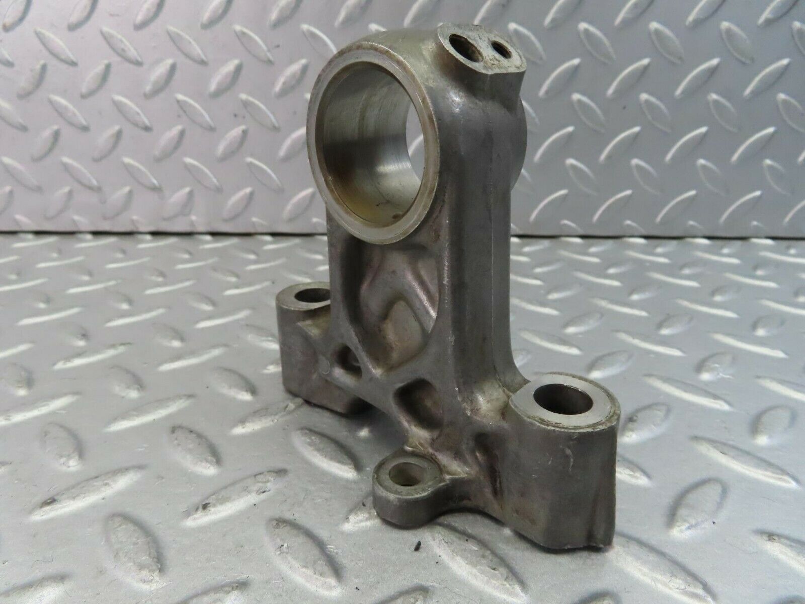 9108 Mercedes-Benz W108 Camshaft Tower Bearing 1800515110