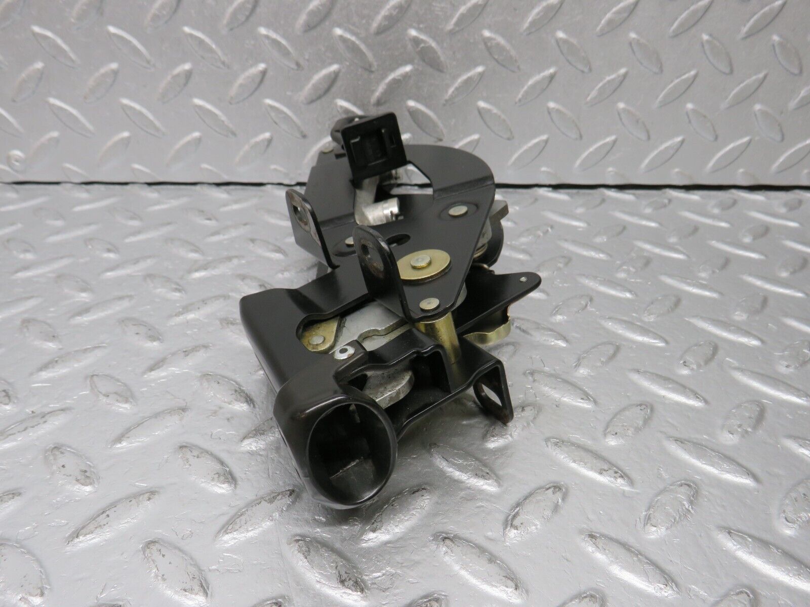 39613 Mercedes-Benz R129 320SL Coupe Rear Right Roof Lock Mechanism 1298001774