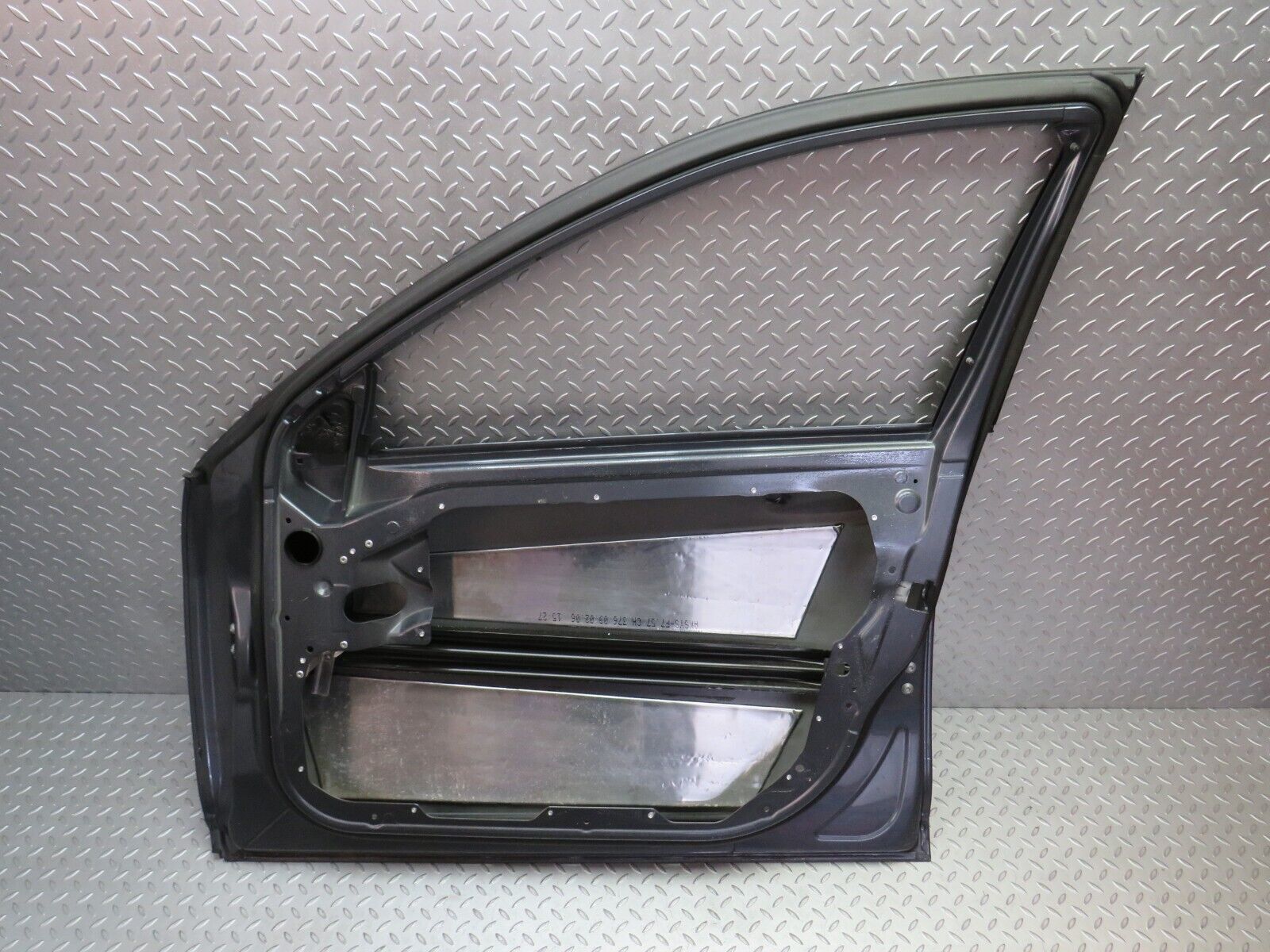 35088 Mercedes-Benz W221 Front Right Door