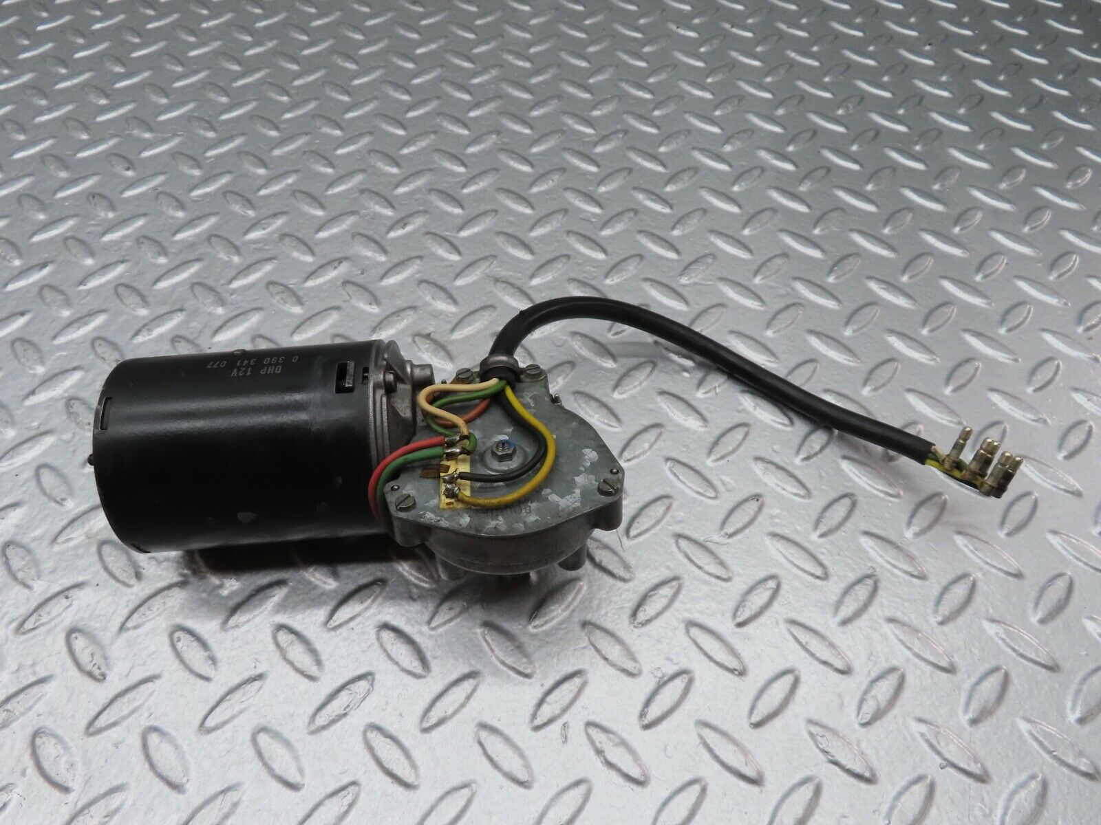 18070 Mercedes-Benz W123 200 Wiper Motor Bosch 0390341077