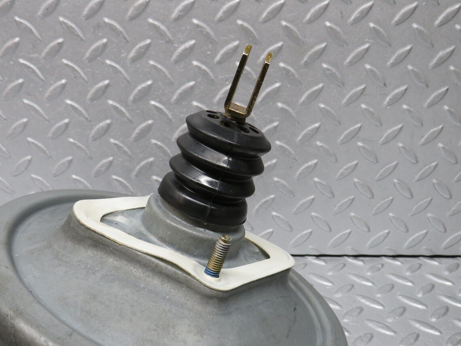 38436 Mercedes-Benz R129 280SL Coupe Brake Booster Lucas 0044301430