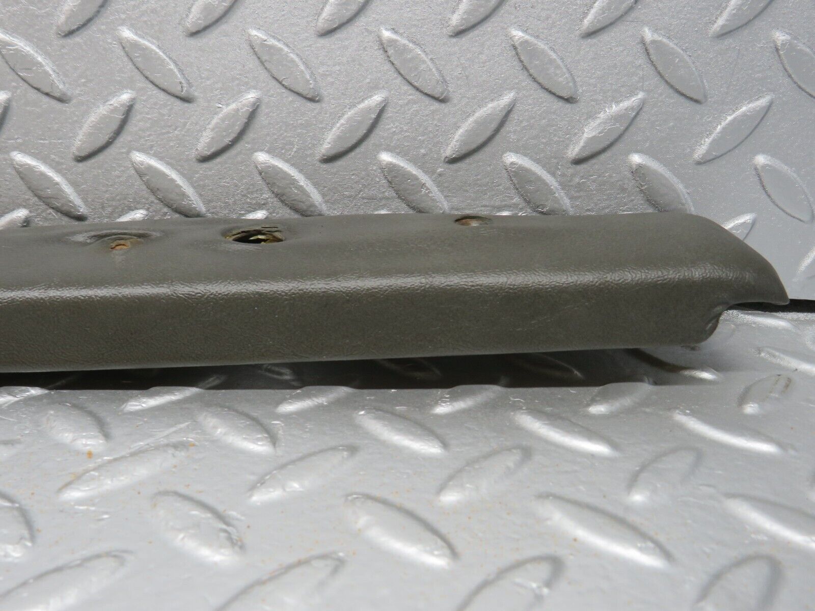 40241 Mercedes-Benz W110 230 B Pillar Cover Left Side