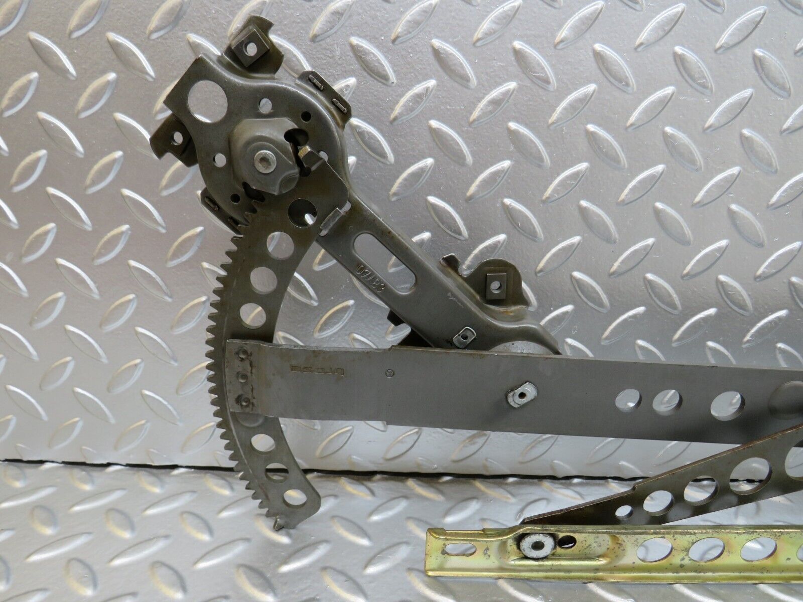 25453 Mercedes-Benz W123 200 Front Right Manual Window Regulator