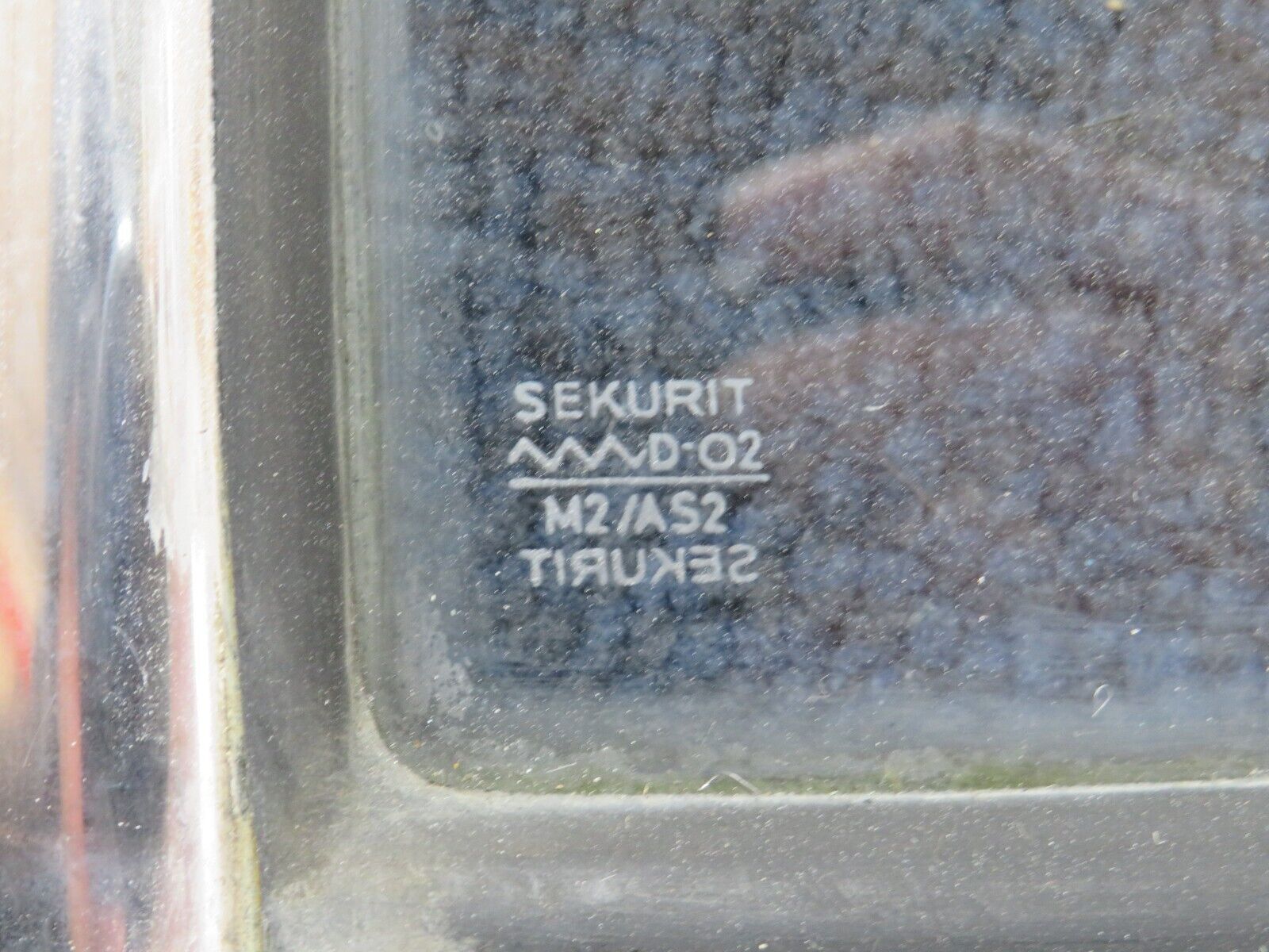 40498 Mercedes-Benz W110 230 Rear Right Quarter Window Glass