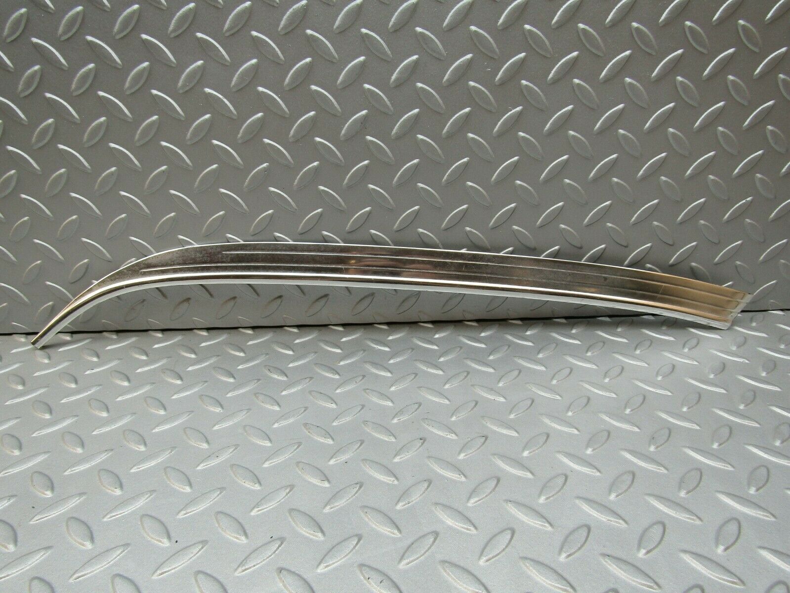3320 Mercedes-Benz W115 220D Rear Left C Pillar Chrome Moulding