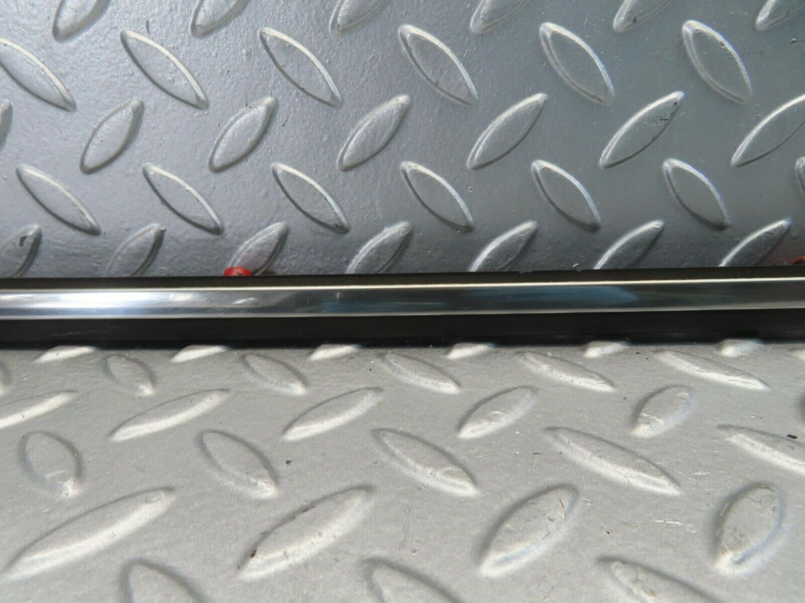 11429 Mercedes-Benz C123 230CE Coupe Chrome Fender Wing Trim Front Left