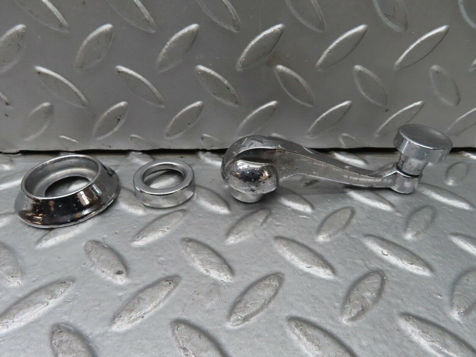 18582 Mercedes-Benz W120 W121 Ponton Window Lifter Crank Handle Chrome