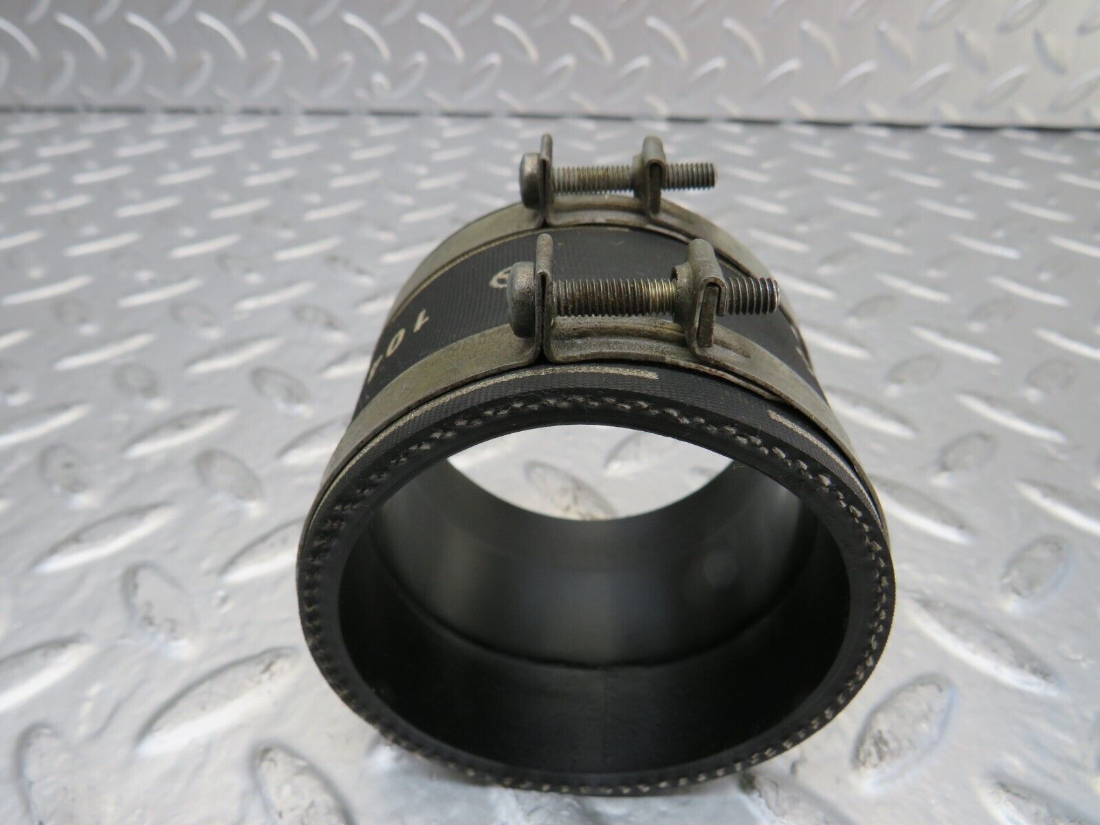 25771 Mercedes-Benz W124 280E Air Intake Manifold Hose 1041411783