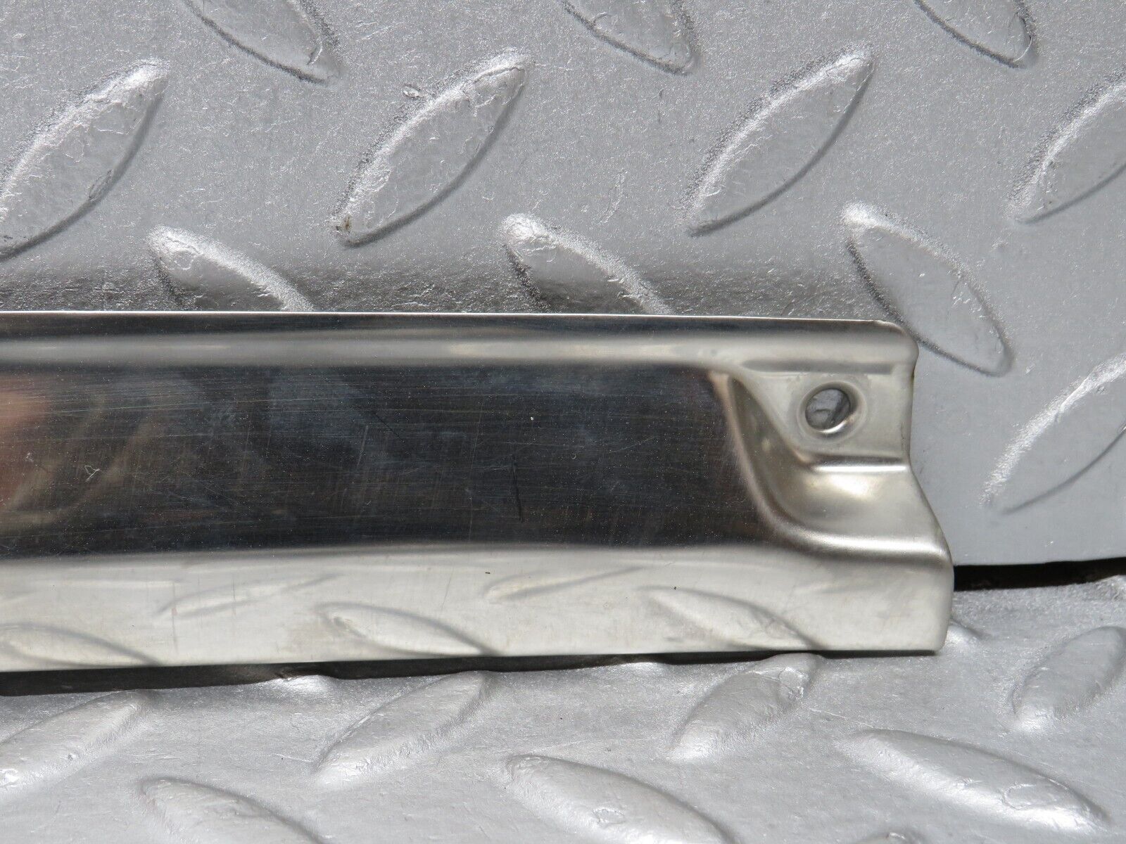 38593 Mercedes-Benz R129 280SL Coupe Folding Top Chrome Top Cover Trim Right