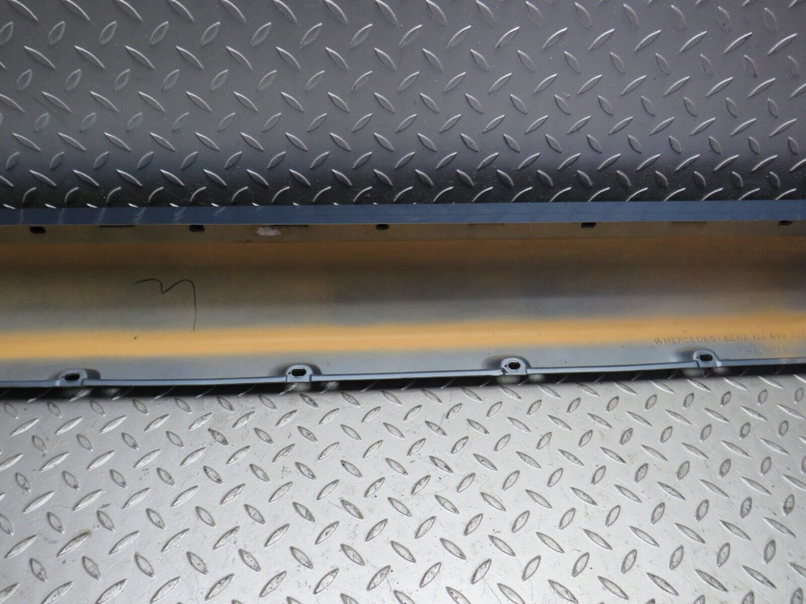 31917 Mercedes-Benz S124 220TE Wagon Side Skirt Left Side 1246902340