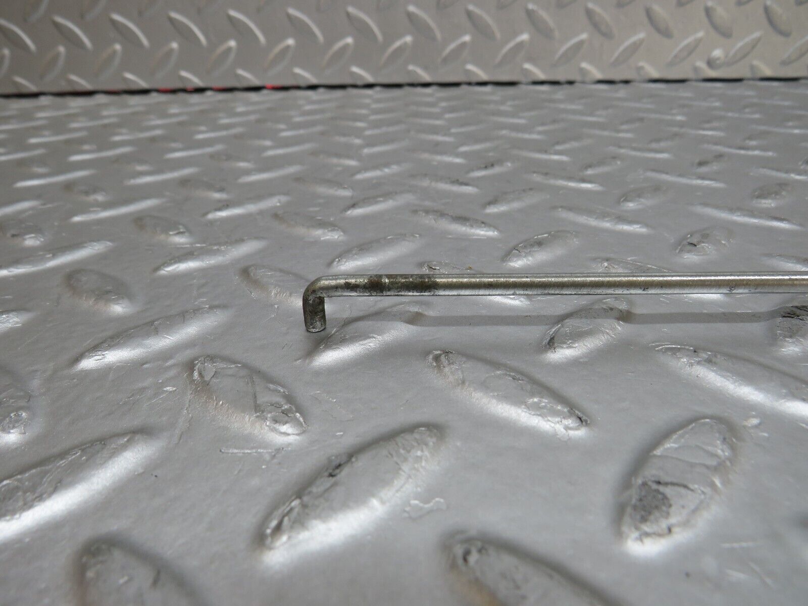 37296 Mercedes-Benz W109 300SEL Door Lock Control Bar