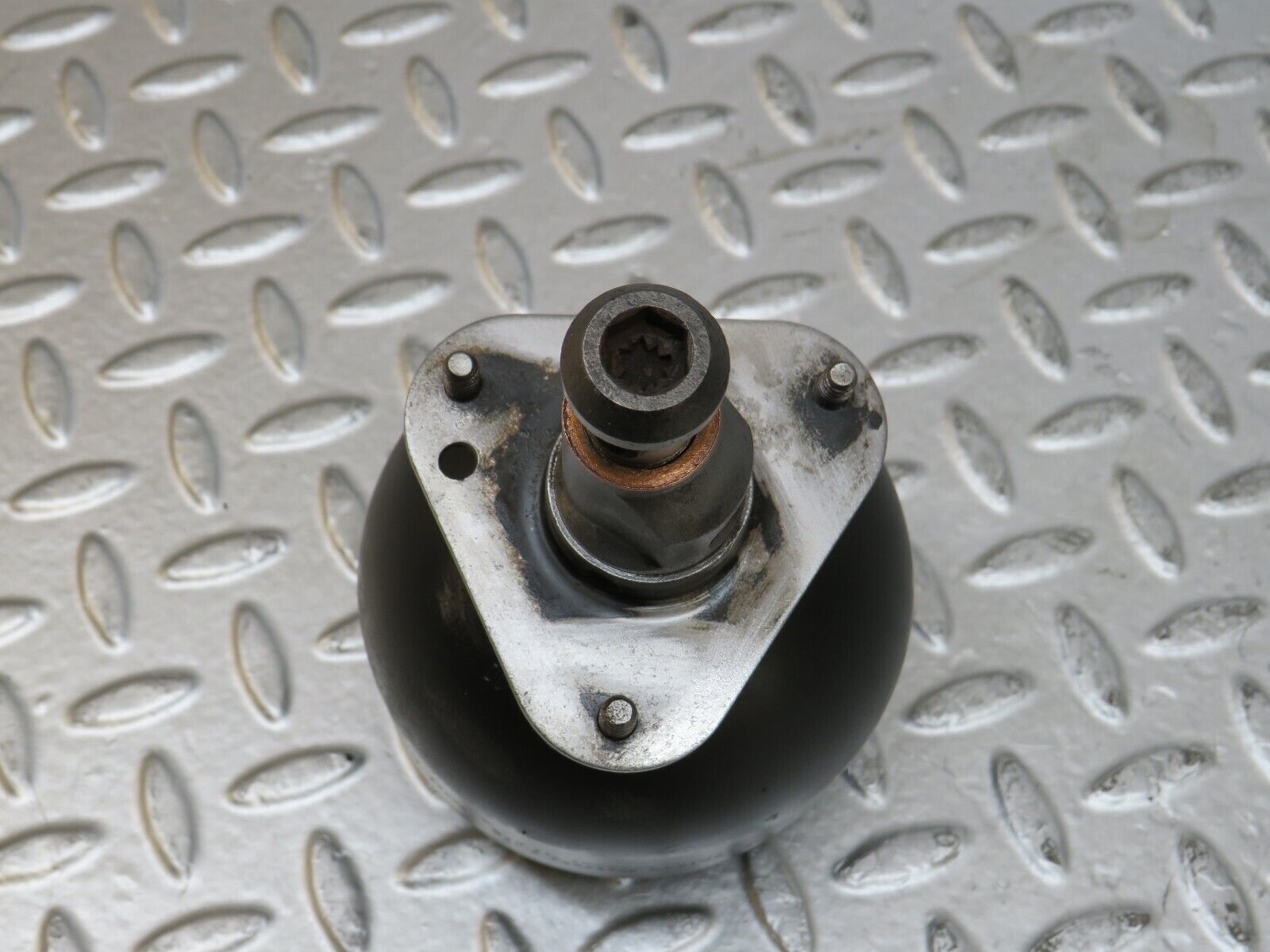 27646 Mercedes-Benz S124 300TE Wagon Rear Suspension Sphere 216530060