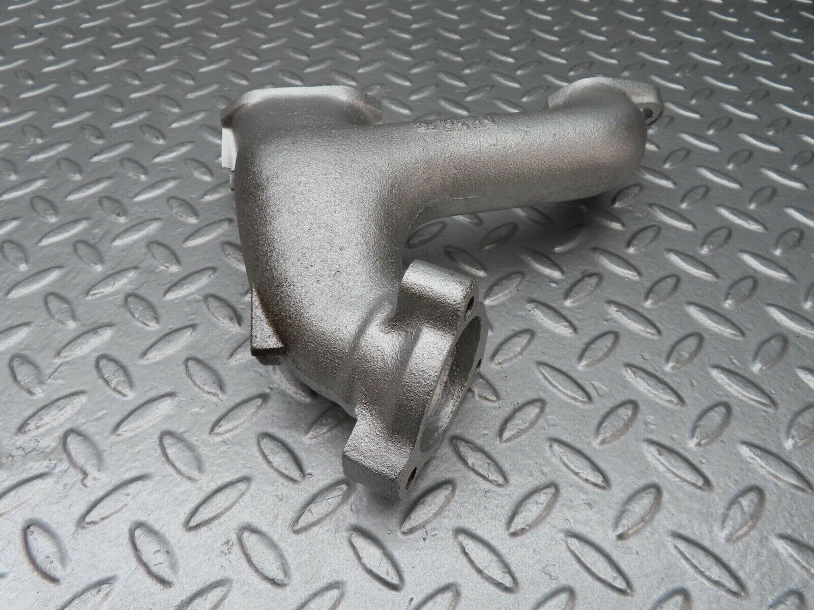 12799 Mercedes-Benz W111 220SE Exhaust Manifold Cylinder 4-6 1271420504